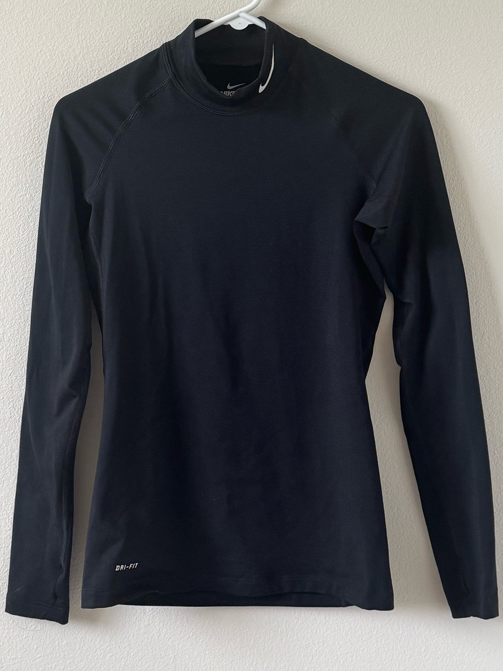 Nike women’s dri-fit turtleneck